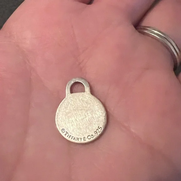 Tiffany and Co pendant - Picture 4 of 4